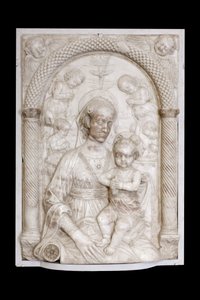 Madonna med barn och änglar, ca 1460 (marmor) av Master of the Marble Madonnas