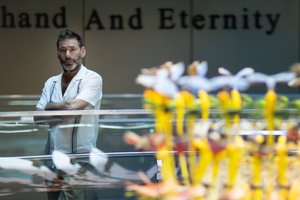 Equinox, 2021 (foto) av Mat Collishaw
