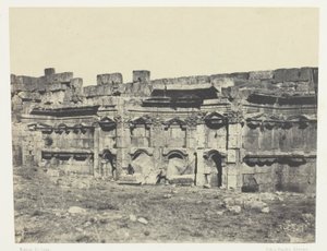 Baalbeck, Interiören i omslutningen av solens och Jupiters tempel; Syrien av Maxime Du Camp