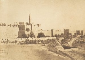 David Daoud Kalessys slott och Jerusalems murar, augusti 1850. av Maxime Du Camp