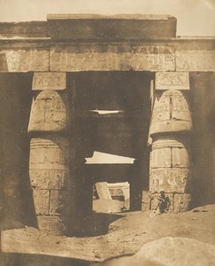 Interiör av Khons tempel, i Karnac, Thebe, 1849-50. av Maxime Du Camp