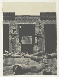 Medinet-Habou, östra delen av peristylen i Ramses-Méiamounpalatset; Thebe av Maxime Du Camp