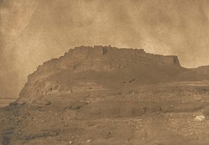 Utsikt över fästningen Ibry, 31 mars 1850. av Maxime Du Camp
