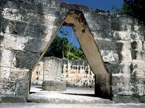 Korbelbåge av Mayan