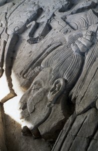 Relief på en pyramid, sen klassisk period (600-900 e.Kr.) (stuckatur) av Mayan