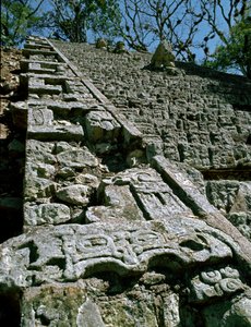 Vy över den hieroglyfiska trappan, 743 e.Kr av Mayan