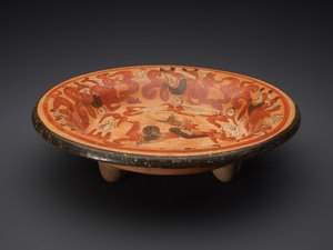 Stativplatta med Gud N och Coatimundis, 600-900 AD (keramik) av Mayan Mayan