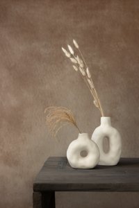 Jordnära keramiska botaniska motiv