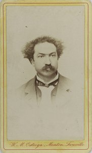 Porträtt av kompositören Robert Planquette 1848-1903, ca. 1880. av Menton . Photo studio W.M. Ostroga