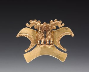 Dubbelt fågelhuvud, figurhänge, ca. 1000-1500 (gjutet och hamrat guld)