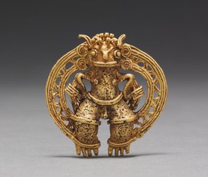 Figurhänge, c. 1000-1550 (gjutet guld)