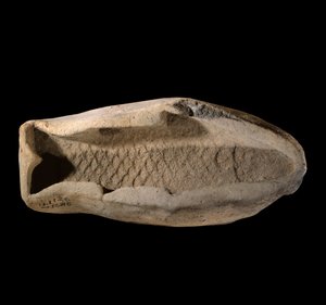 Mesopotami: terrakottaform i form av fisk. Omkring 1800 f.Kr. Från kungliga rätter av kung Zimri Lims palats i Mari. Paris, Louvren av Mesopotamian