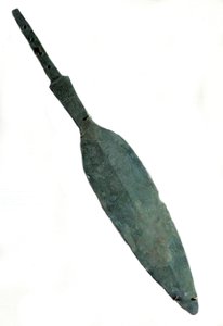 Mesopotamien: kolossalt spjut inskrivet i namnet "Lugal, Kishs kung". Arkaisk dynasti. 2600 f.Kr. Från Tellos hemsida. Sön 0,13x0,85 m Paris, Louvren