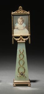 Inramad miniatyr: Porträtt av storhertiginnan Olga, firma Peter Carl Fabergé (1846-1920), miniatyr målad av Johannes Zehngraf (1857-1908), före 1896 (guld, rubiner, diamanter, gouache, elfenben, glas) (se även 499672) & 499674)