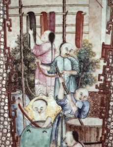 Detalj från en vas föreställande män som färgar siden (keramik) av Ming Dynasty Chinese School