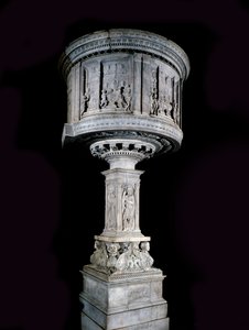 Renässanskonst: (stol av Pasquino di Matteo (1425-1485), skulpterad av Mino da Fiesole (1429-1484) och Antonio Rossellino (1427-1479) (predikstol i vit marmor (1469-1473) med reliefer av Antonio Rossellino och Mino da Fiesole)