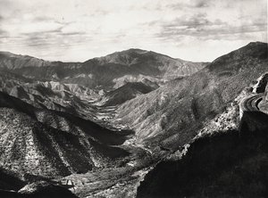 Att bygga ett imperium i den fascistiska tidsåldern: Dorfudalen, 1936-05-09 (s/v foto) av Modestino Baldinetti