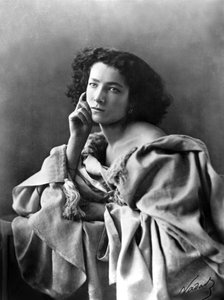 Franska skådespelerskan Sarah Bernhardt (1844-1923), foto av Nadar (1820-1910)