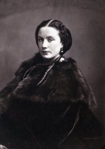 Porträtt av Madame Pichat. Porträtt av en chic kvinna som bär engelska spännen med en päls. Fotografi av Gaspard Felix Tournachon dit Felix Nadar (1820-1910) av Nadar