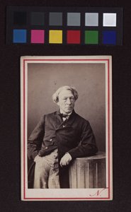 av Nadar