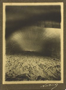 Interiör av Le Géant Inflating, 1863 av Nadar