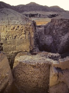 Utgrävning vid den neolitiska arkeologiska platsen Jericho av Nathan Benn