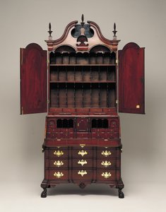 Skrivbord och bokhylla, ca 1770-76 (mahogny, södra gul tall, östlig vit tall, gul poppel & mässing) av Nathaniel Gould