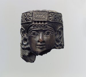 Huvud för en kvinnlig figur, c.800-talet f.Kr. (elfenben) av Neo Assyrian