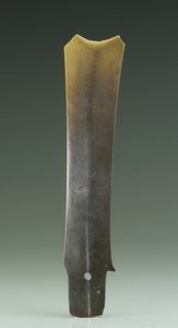 Gaffelmejsel (zhang), Qijia-kultur, ca 2500-2000 f.Kr. (jade) av Neolithic Period Chinese School