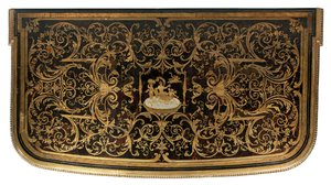 Detalj av en Ludvig XIV-kommod (ormolu, mässing, sköldpaddsskal & ebenholtsboll) (se även 486114-19) av Nicholas Sageot