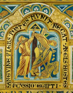 Egyptens tionde farsot: Israeliterna målar sina dörrposter med påsklammets blod ... (emalj på förgylld koppar) av Nicholas of Verdun