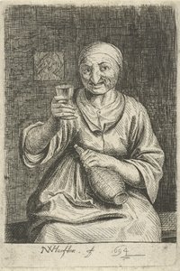 Gammal kvinna med glas och kanna