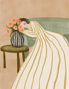 Kvinna som beundrar blommor av Nikita Jariwala