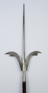 Friuli Spear, c.1600 (stål och restaurerat trä)