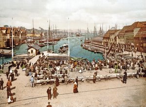 Fisketorget, Bergen, pub. c.1900 av Norwegian Photographer