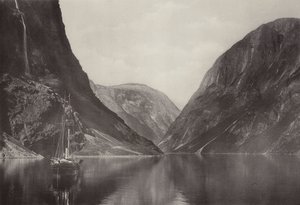 Naeroyfjorden från Vikingvang Hotel (s/v foto) av Norwegian Photographer