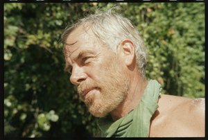 Lee Marvin på uppsättningen av "Hell in the Pacific" av Orlando Suero