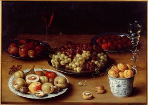 Stilleben av frukt och glas Ett bord täckt med plommon, aprikoser, persikor, päron, vindruvor, hallon och ett glas rött vin. Målning av Osias Beert I ou l
