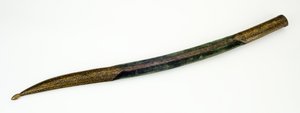 Skida för en Yataghan (järn med guld koftgari inlägg, trä & sammet) av Ottoman School