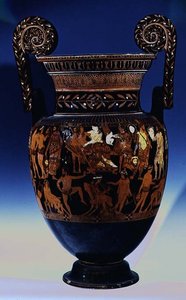Attisk volutkrater med röd figur, dekorerad med en scen av skådespelare och musiker som förbereder sig för en föreställning inför Bacchus och Ariadne, grekiska, från Ruvo, 500-talet f.Kr. (keramik) (se även 119445-7) av Painter Pronomos