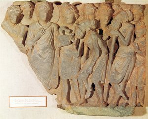 Segern över ormen, relief som visar Buddha som presenterar den fruktade ormen för de vördade brahmanerna, grekisk-buddhistisk stil, 1:a-300-talet