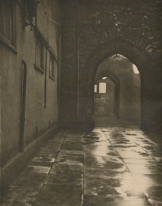 Archway till Abbots Court i Westminster Abbey, c1935.