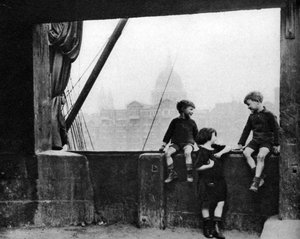 Bankside, runt Blackfriars Bridge, London, 1926-1927.