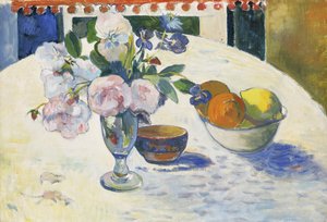 Blommor och en skål med frukt på ett bord av Paul Gauguin