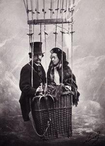 Paul Nadar och hans fru i ballongens korg (luftballong) (s/v foto)