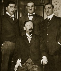 Francisco Madero och tre av hans söner, Gustavo, Gabriel och Evaristo, på Astor Hotel, New York, mars 1911. av Paul Thompson