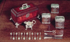 Teutrustning, ca 1735 (silver och trä)