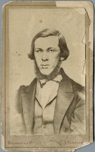 Nikolay Alexandrovich Dobrolyubov 1836-1861, mellan 1865 och 1900 av Photo studio Wesenberg