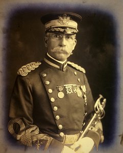 Oidentifierad officer från U.S. Army, ca 1900 (s/v foto)