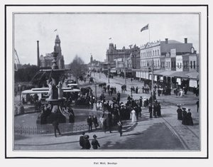 Pall Mall, Bendigo (s/v foto) av Photographer Australian